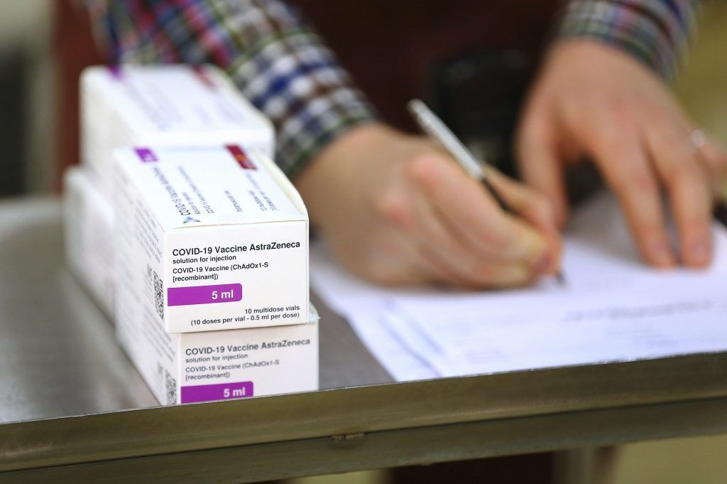 AstraZeneca-Impfungen starten in Großbritannien