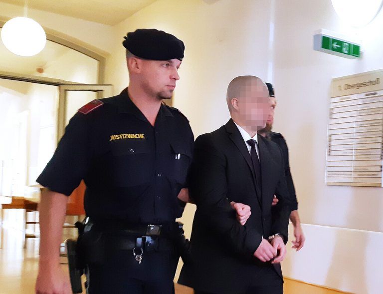 Der Mann wurde schuldig gesprochen, seine Großmutter getötet zu haben. Archiv