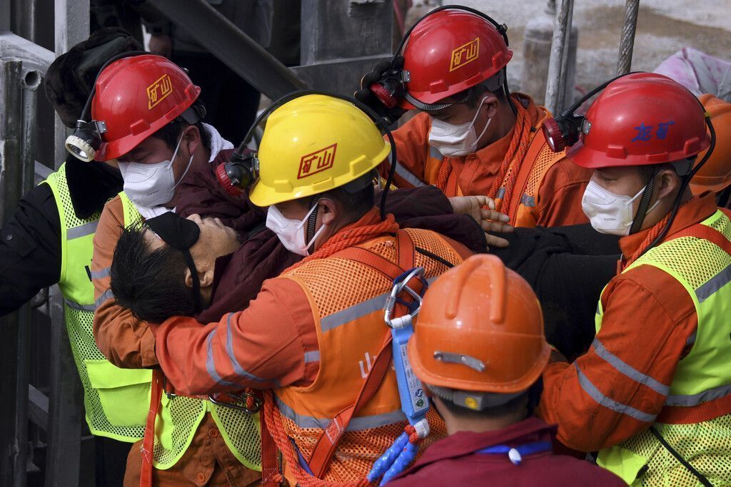 Neun weitere Bergleute tot aus Goldmine in China geborgen