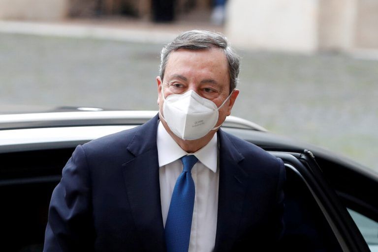 Der Ex-EZB-Präsident Mario Draghi stellte am Freitag sein Kabinett vor. reuters