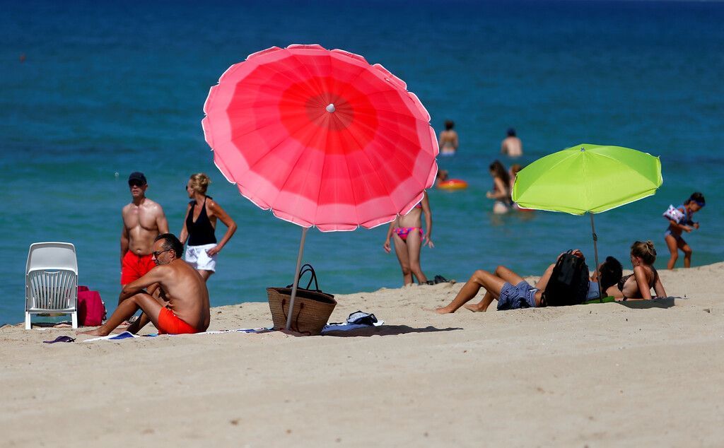Die Sehnsucht nach Urlaub ist groß. Noch ist aber vieles ungewiss. »A2, 3