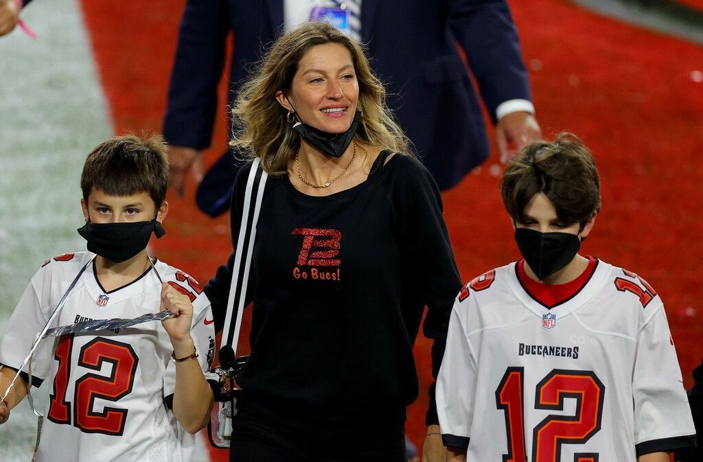 Die Familie feierte mit Quarterback Brady