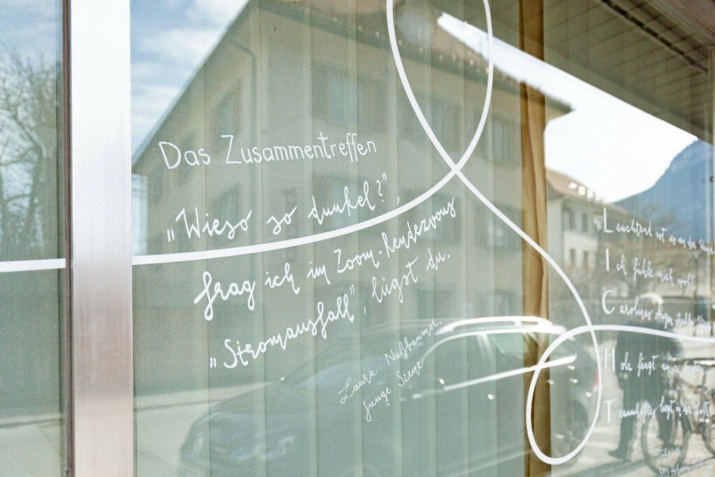 Die Dunkelheit kurz verschwinden lassen