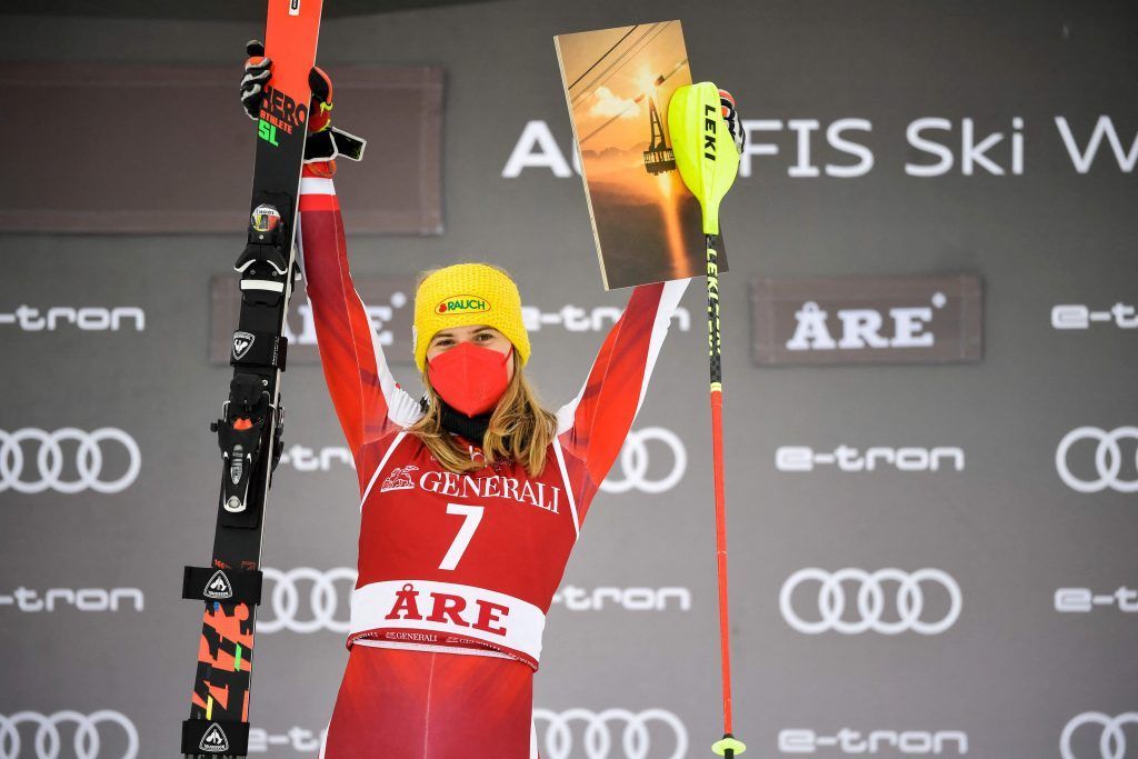 Slalom-Weltmeisterin Liensberger gelingt in Aare erster Sieg
