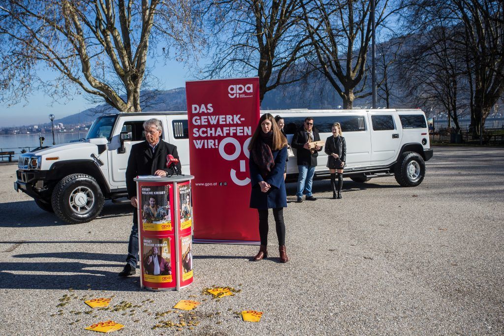 Mit Stretchlimousine am Weg zur Reichensteuer