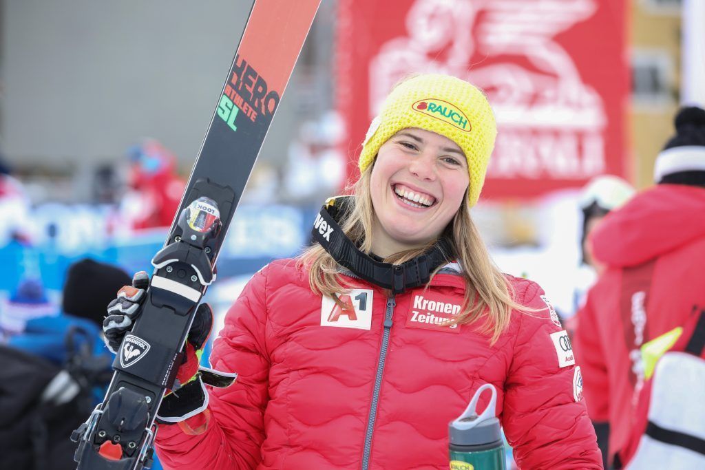 Slalom-Weltmeisterin Liensberger gelingt in Aare erster Sieg