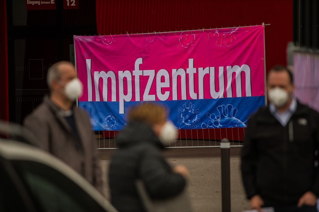 Rund 9500 Personen werden geimpft, Lehrer fühlen sich im Stich gelassen. »A6