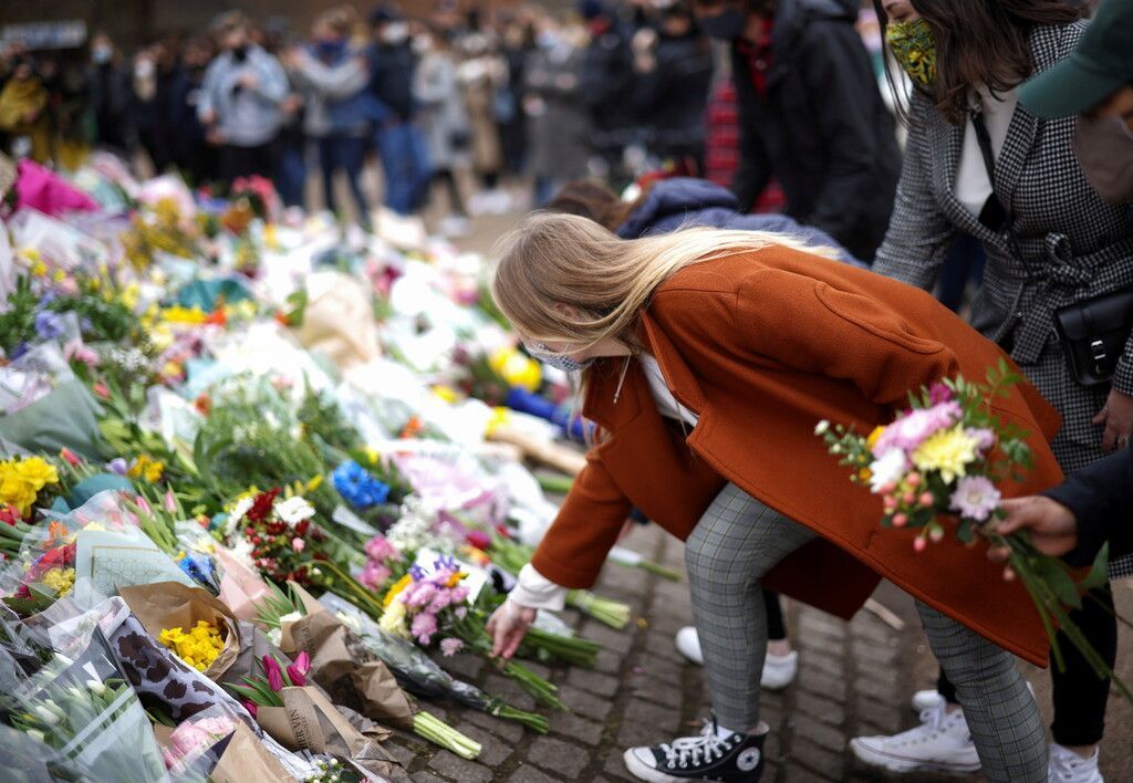 Londoner Polizei nach Mahnwache für ermordete Frau unter Druck