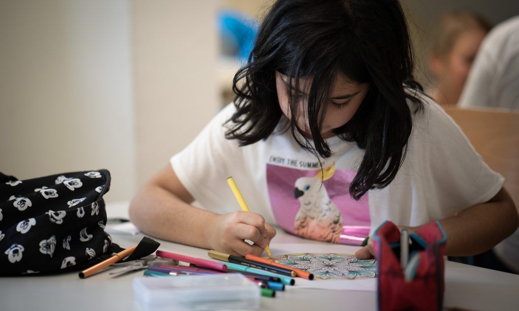 Caritas Lerncafés helfen mit DigiKids auch online