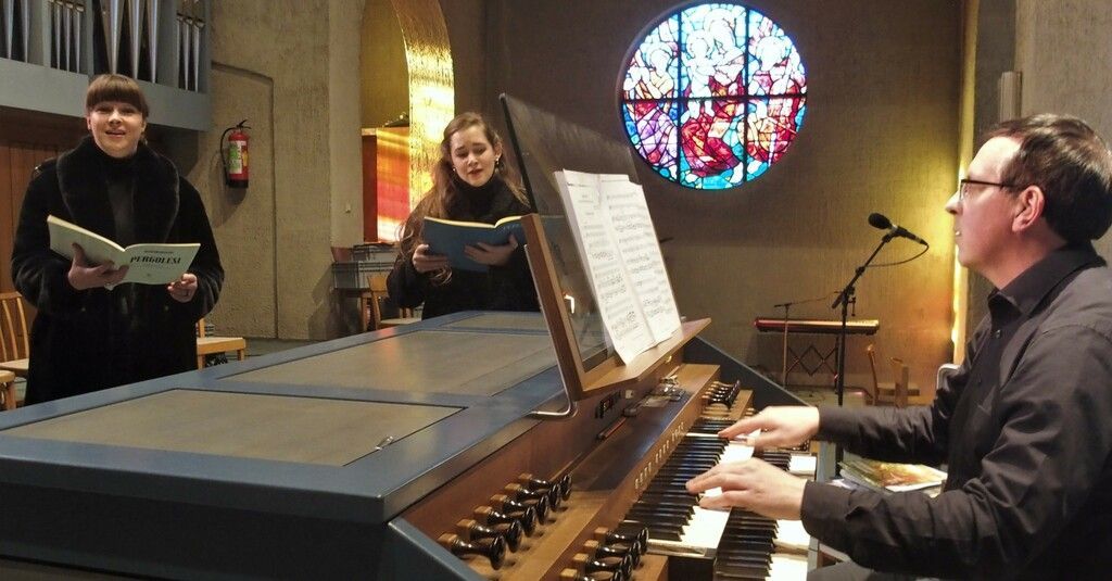 Mit Pergolesi vom Dunkel ins Licht