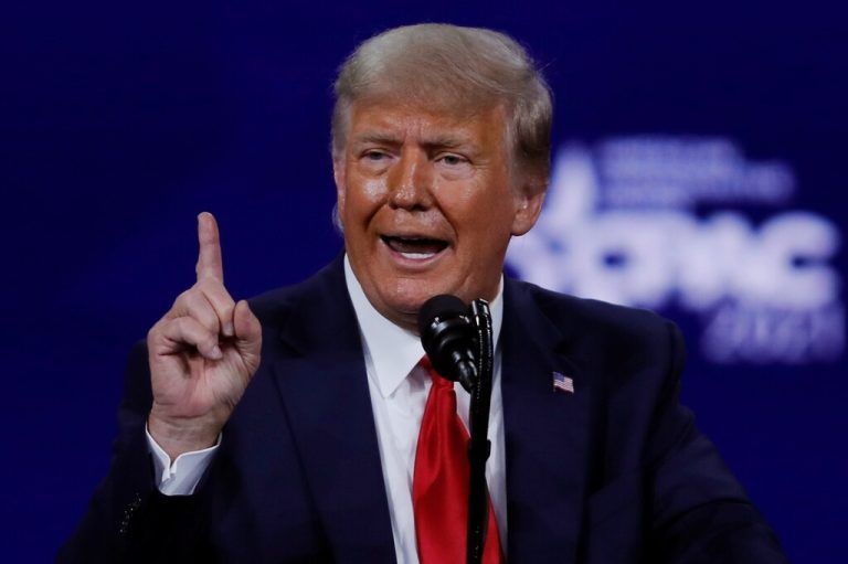 Trump war im Oktober selbst an Corona erkrankt. reuters