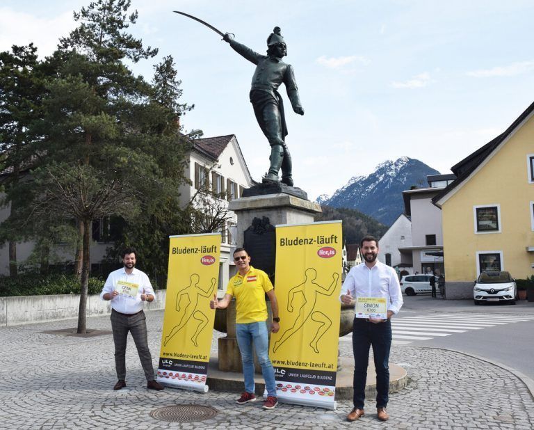 Vereinsstadtrat Cenk Dogan, Leiter des ULC Bludenz, Richard Föger, und Bürgermeister Simon Tschann (v. links) freuen sich schon auf das nächste Laufevent im Juli. <span class="copyright">Stadt Bludenz</span>