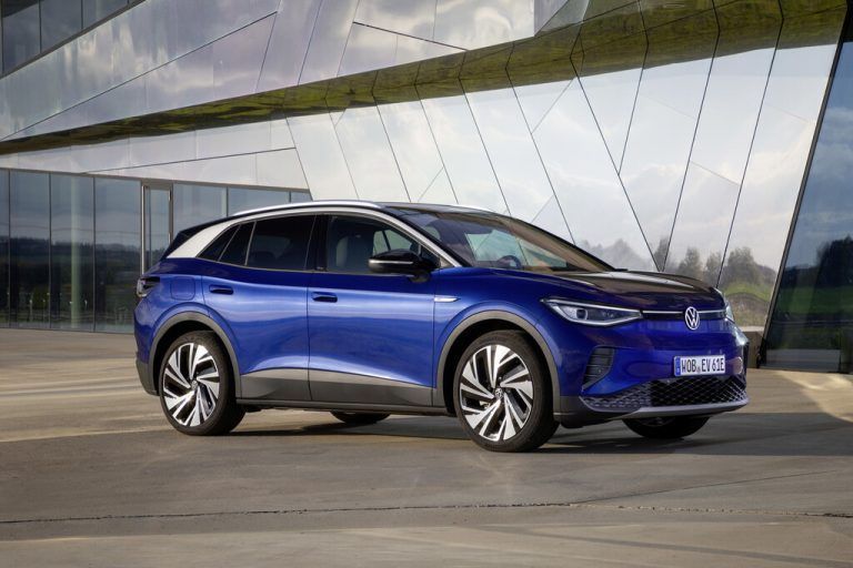 VW ID.4: Nummer zwei der angekündigten Elektromodell-Flut im trendigen SUV-Schnitt. Er beherrscht entspanntes Gleiten und sportliches Treiben.