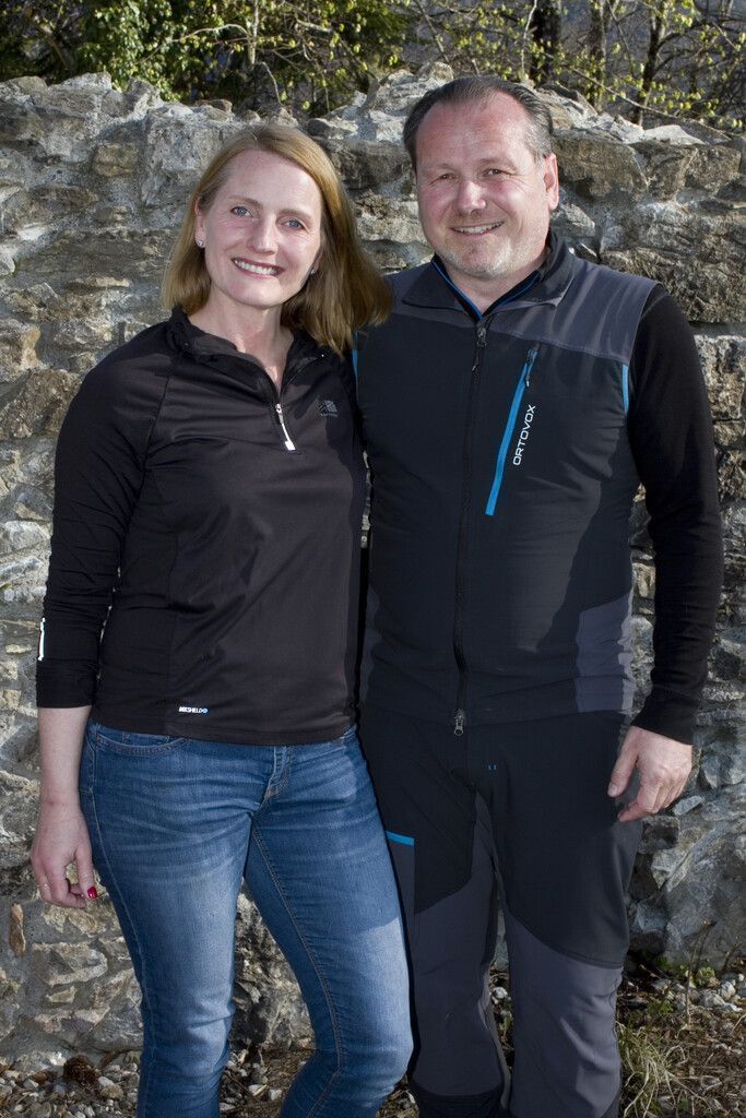 Moderne inmitten von Ruinen