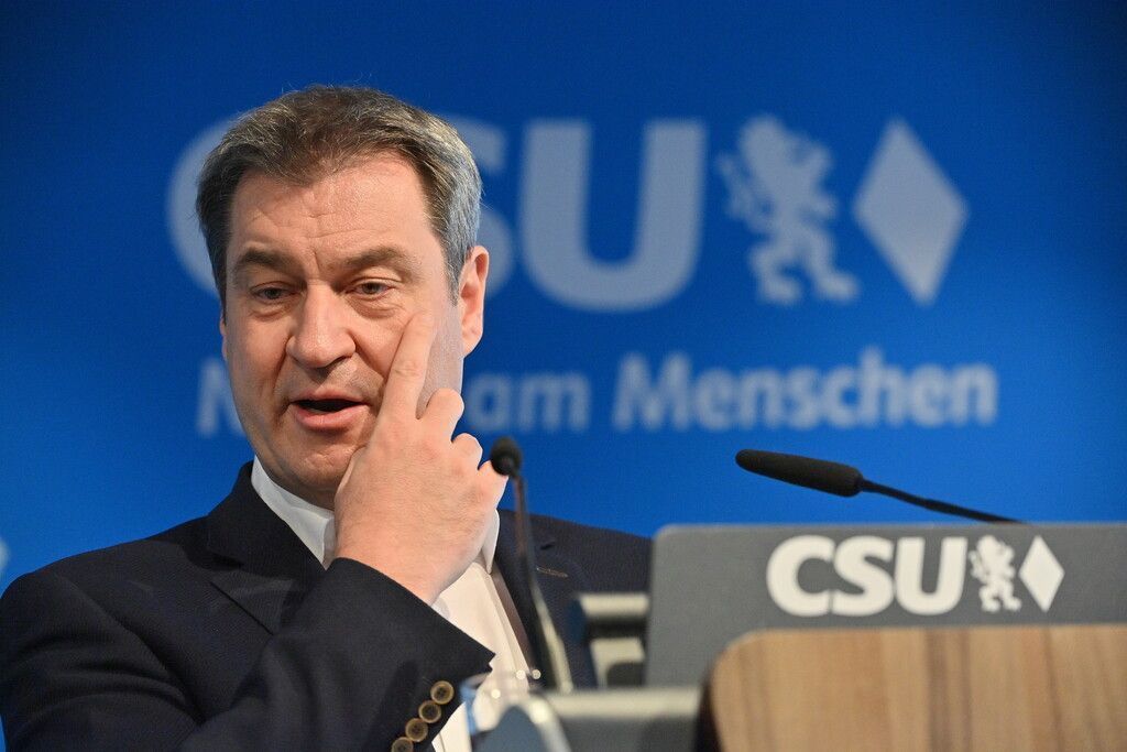 Politik in Kürze