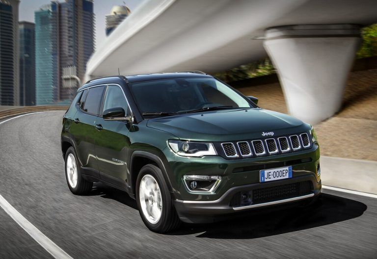 Jeep Compass: Der Italo-Amerikaner kostet als Verbrenner ab 28.620 Euro (mit 140 PS). Der Preis des Plug-in-Hybrid 4xe: ab 46.090 Euro (mit 190 PS).