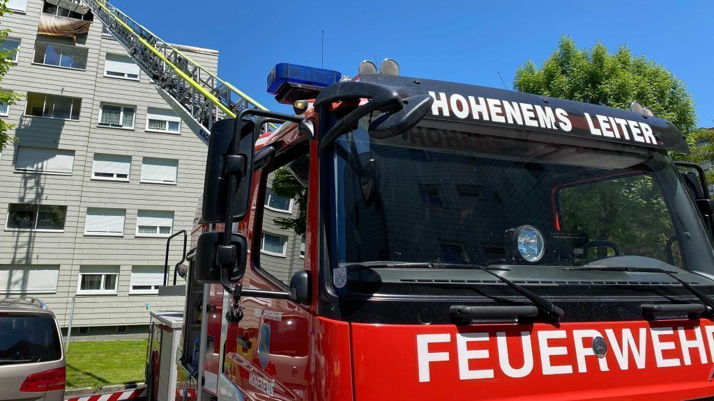 Hohenems: Erheblicher Sachschaden nach Balkonbrand