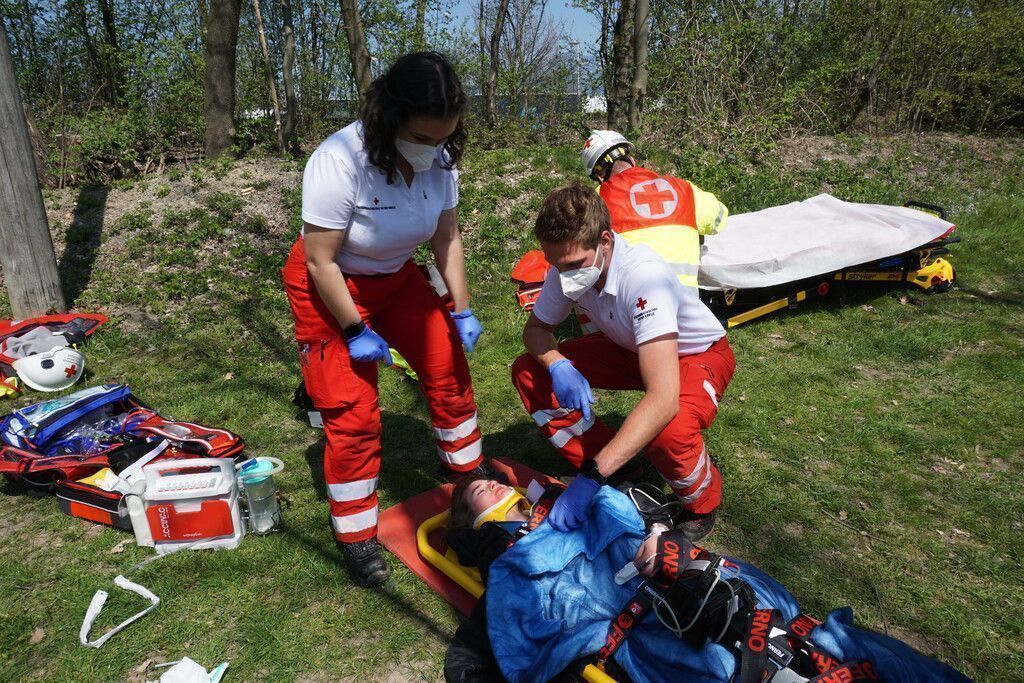 Zukünftige Notfallsanitäter