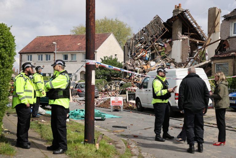 Bei der Explosion wurden zudem vier Menschen verletzt. Reuters