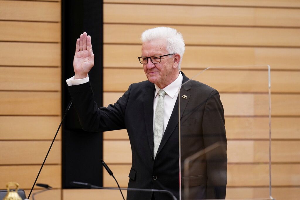 Politik in Kürze