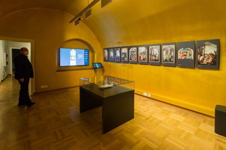 Die Wolf-Huber-Ausstellung ist mittlerweile zugänglich. VN/ps, Stadtbibliothek