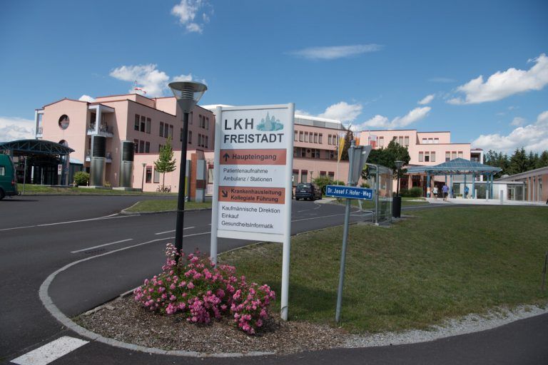 Einem 82-Jährigen wurde im Klinikum Freistadt das falsche Beim amputiert. APA