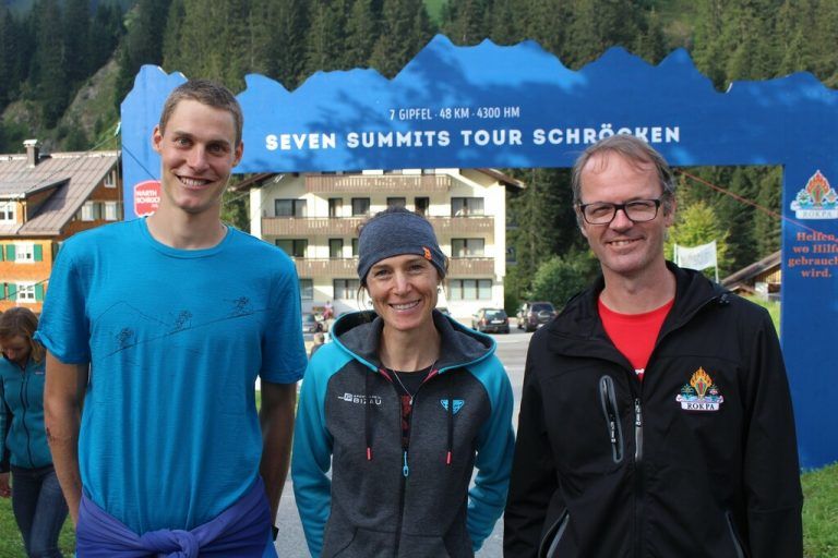 Eric Leitner (r., mit Siegern 2020): „Seven Summits fordert nicht nur Teilnehmer heraus, es werden auch Projekte von Rokpa unterstützt.“<span class="copyright">stp</span>