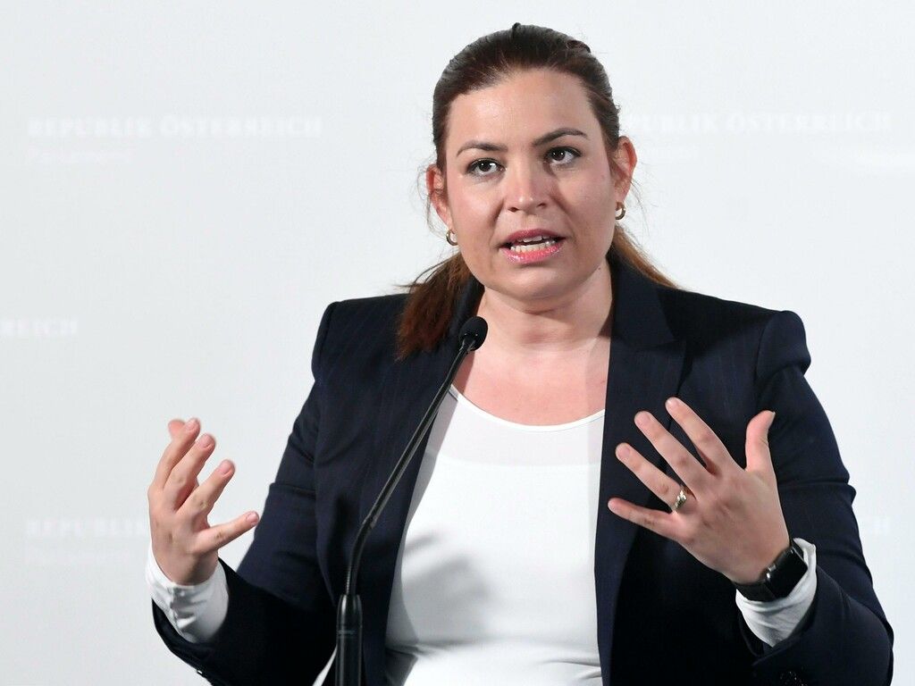 Grüne rügen Finanzminister: Tomaselli kritisiert verweigerte Aktenlieferung. »A4