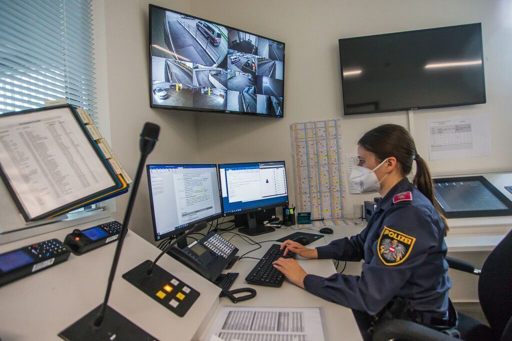 Hochmodern und effektiv: Die neue Polizeizentrale am Bahnhof in Dornbirn. »A10