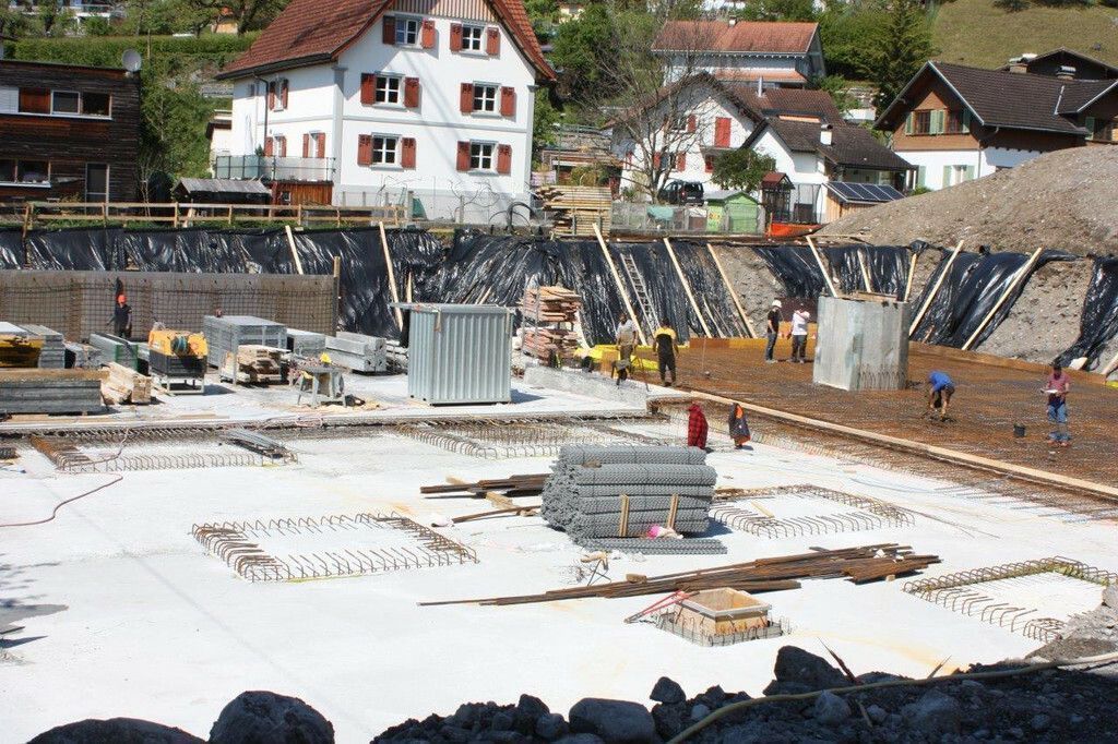 Grube im Röthner Zentrum