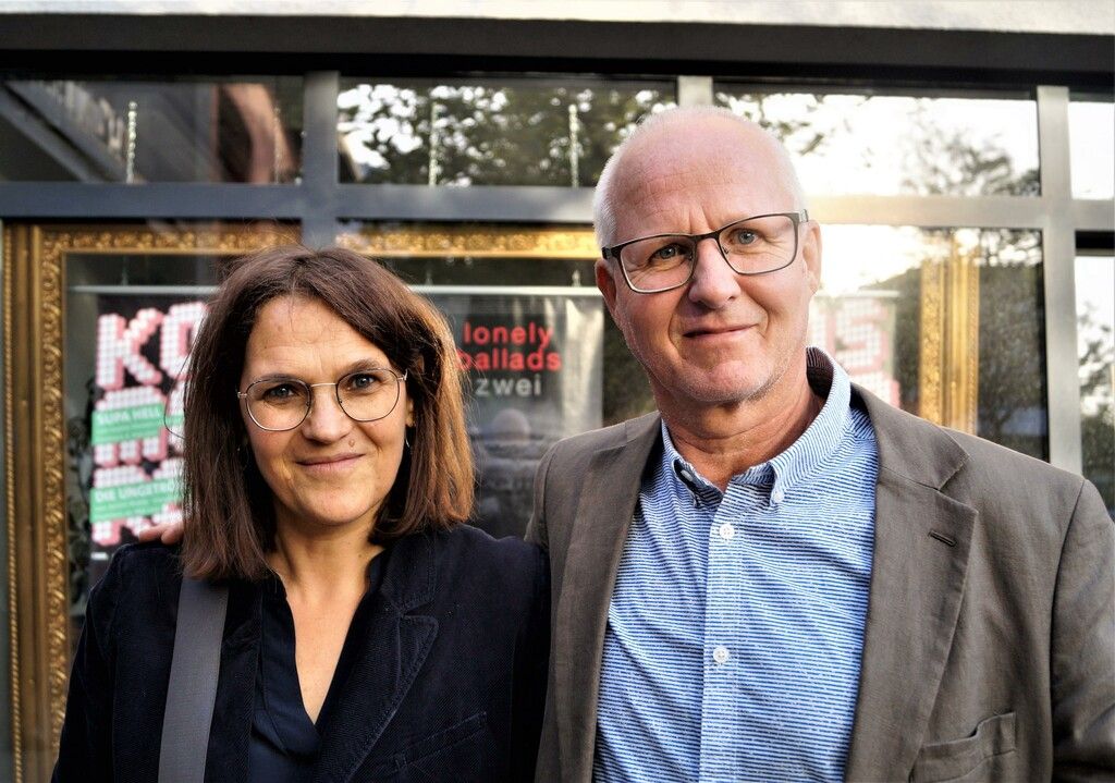Kampf zwischen Arm und Reich auf Theaterbühne