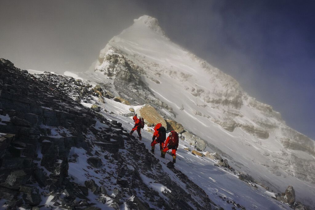 Bergsteiger feiern welthöchste Tee-Party auf dem Mount Everest