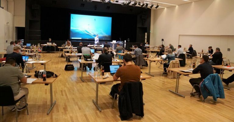 In vier Stunden wurden u.a. die Radwegunterführung Unterhochsteg oder ein Kanal- und Trinkwassserprojekt erörtert.<span class="copyright">Gemeinde</span>