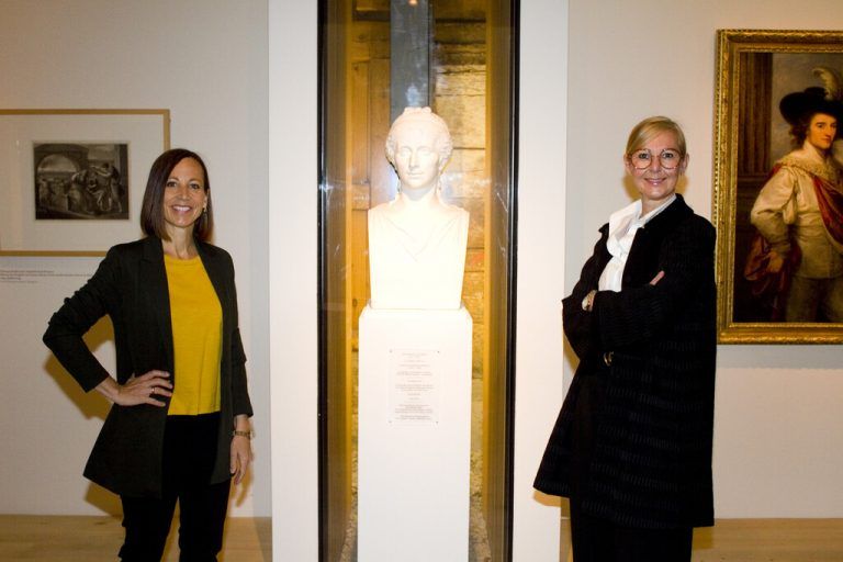 Museumsleiterin Marina Stiehle (l.) und GF Anna-Claudia Strolz luden zur Ausstellungseröffnung. Franc
