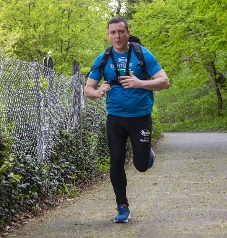 Seit dem 3. Mai ist Zlatko mit Kamera und Riesenschritten unterwegs.