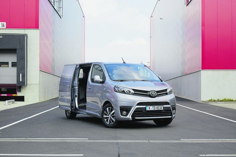Toyota Proace mit Elektroantrieb und 136 PS Leistung.werk