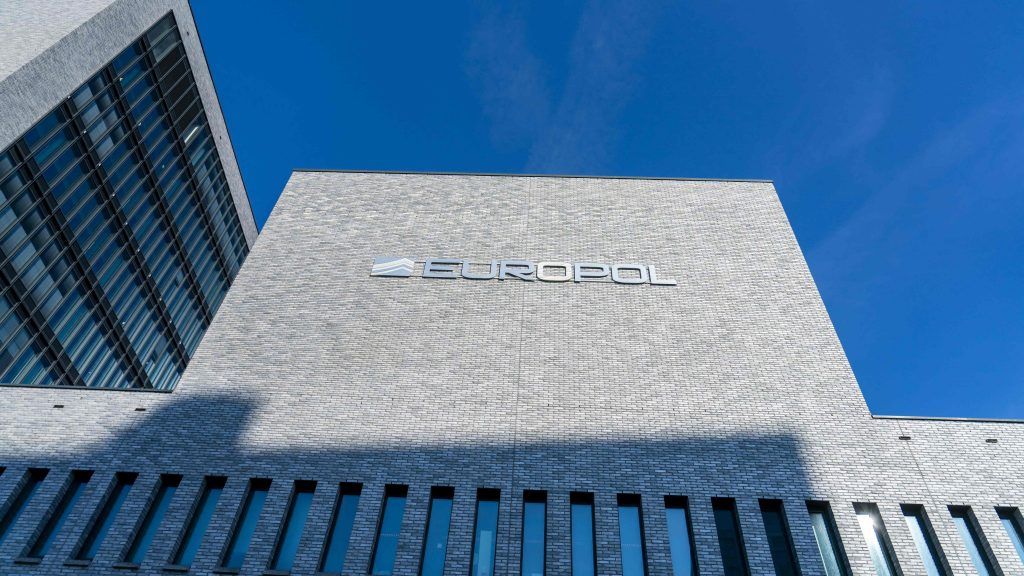Über 800 Festnahmen bei Europol-Aktion &#8211; auch in Österreich