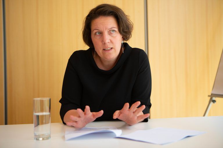 Tatjana Tschabrunn leitet die neugeschaffene Einrichtung. Sie bringt einschlägige Erfahrung aus Wien mit. <span class="copyright">VN/Hartinger</span>