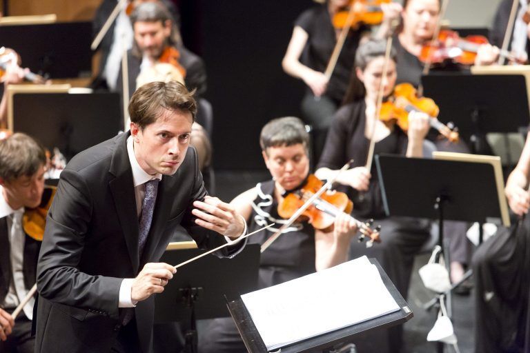 Das Orchester unter Leo McFall beeindruckte im Montforthaus Feldkirch. SOV/Mathis