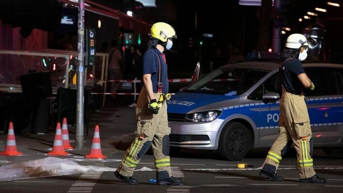 Fast 30 Schüsse auf Menschen vor Bar in Berlin