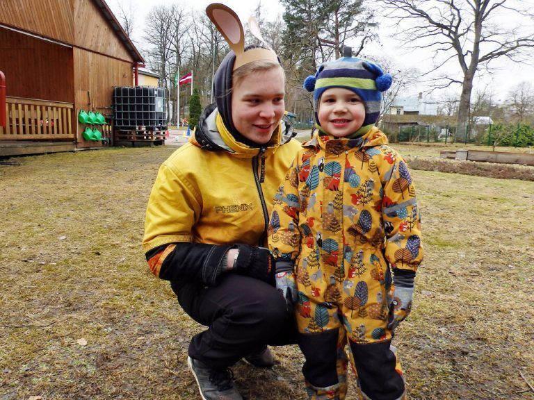 Christoph Franz Metzler lebt derzeit in Lettland und absolviert dort einen ESK-Freiwilligendienst in einem Kindergarten.