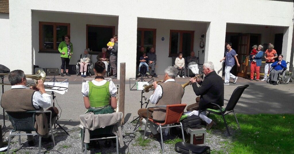 Geburtstagsständchen im Haus St. Josef