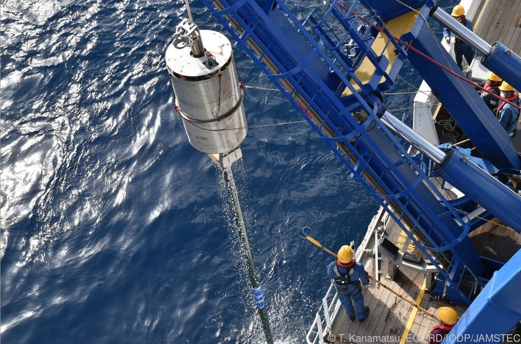 Erdbebenexpedition vor Japan stellte neuen Tiefseebohrrekord auf