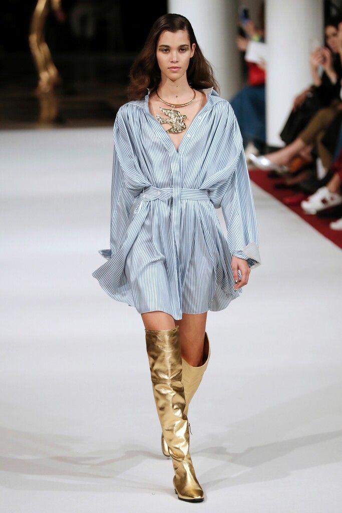 Blusenkleid