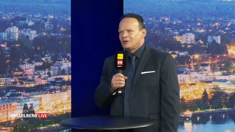 Günter Grabher bei Vorarlberg live. Er baut in Lustenau eine Vlies-Fertigung auf. VN