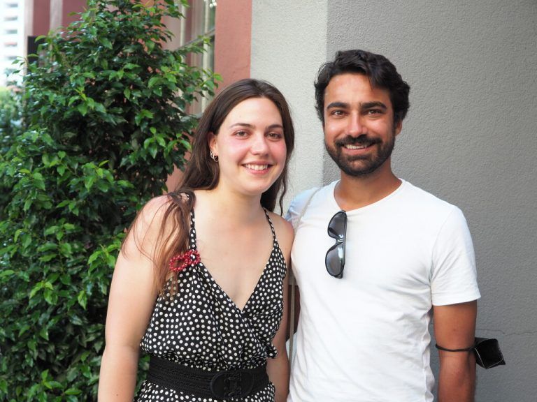 Im Publikum: Dramatiker Felix Kalaivanan mit Ana.