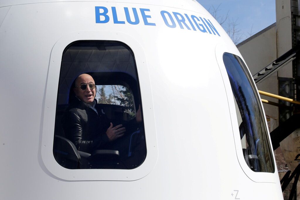 Jeff Bezos fliegt  im Juli ins Weltall