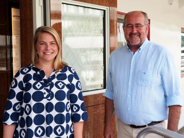 Julia Bösch (Marketing) und Bernd Hartmann (GF MS Oesterreich).