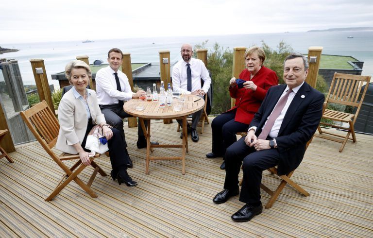 Treffen in Carbis Bay: Von der Leyen (v.l.), Macron, Michel, Merkel und Draghi. AP
