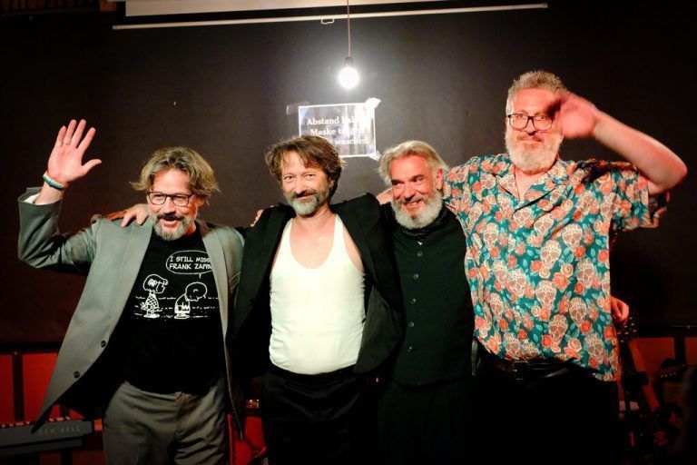Vier alte Freunde haben sich zur Band Inverno zusammengetan. BLOCHER , Steurer, BÜCHEL-THURNHER